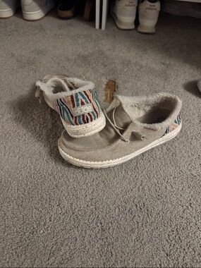 Hey Dude Kids Slip-On Sneakers in Beige with Multicolor Strap